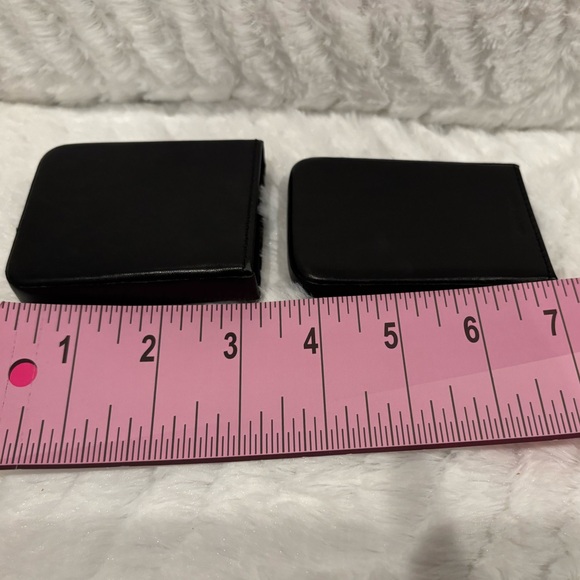 Coach Vintage Black Leather Card Holder - Picture 7 of 9